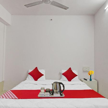 Hotel O Cozy Rooms Surat Eksteriør billede