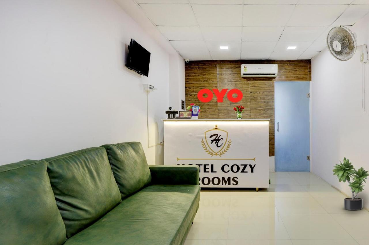 Hotel O Cozy Rooms Surat Eksteriør billede