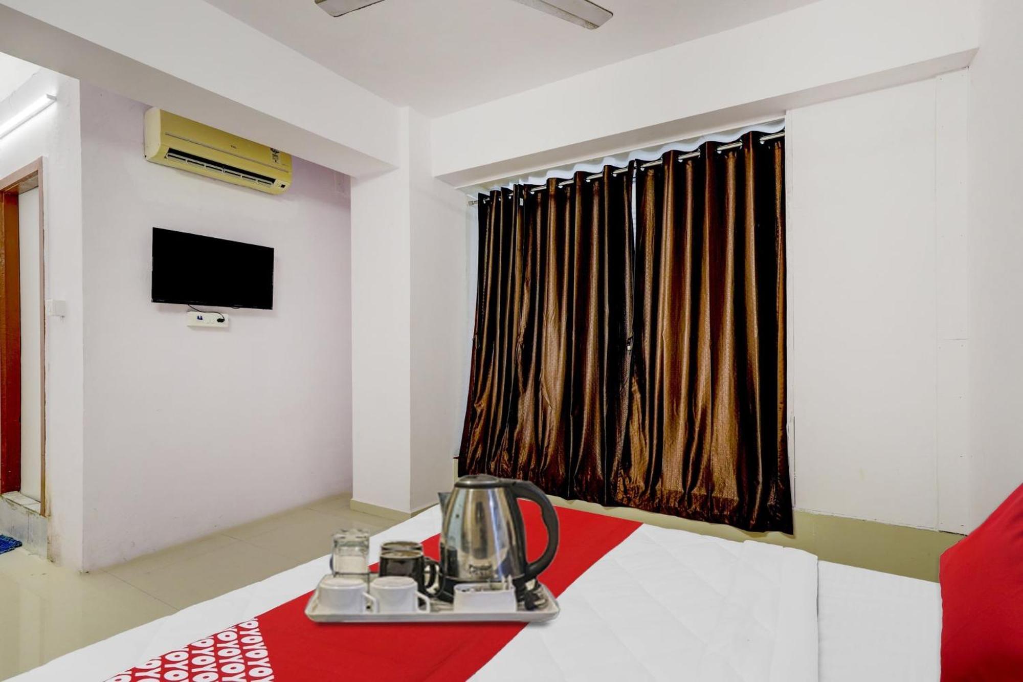 Hotel O Cozy Rooms Surat Eksteriør billede