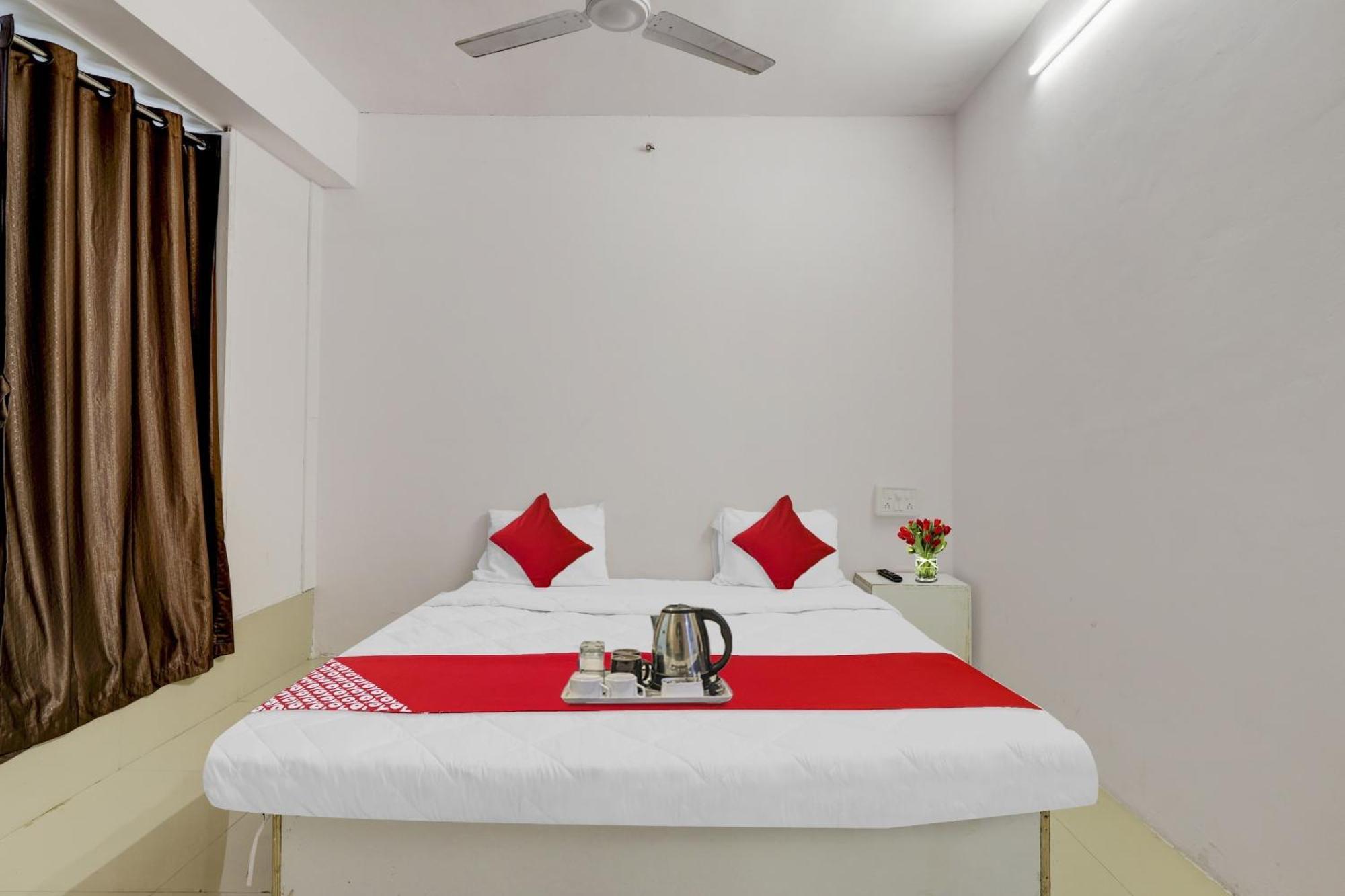 Hotel O Cozy Rooms Surat Eksteriør billede